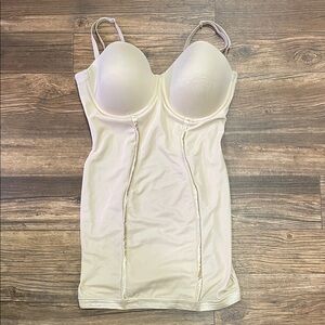 Maidenform Convertible Shapewear Slip Sz 38D